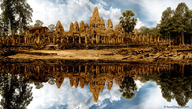 Lost in the jungle for centuries, this ancient city was rediscovered in 1860 by missionaries. It sprawls across the heart of Cambodia and is twice the size of Manhattan!